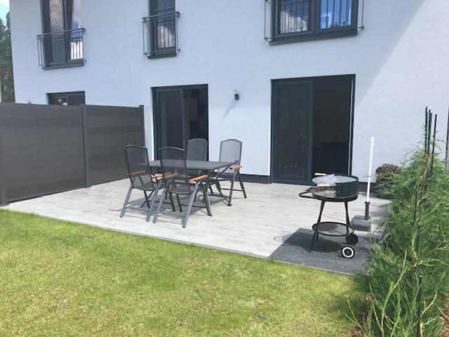 Top-Ferienwohnung Bei Berlin, Bis 3 Gaeste, Terrasse Und Garten 베슈텐지 외부 사진