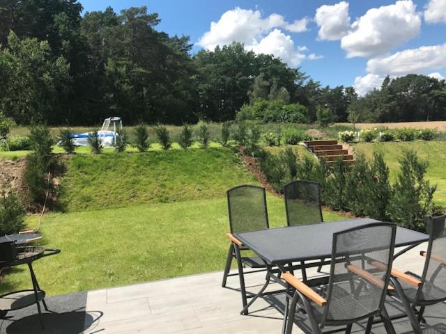 Top-Ferienwohnung Bei Berlin, Bis 3 Gaeste, Terrasse Und Garten 베슈텐지 외부 사진