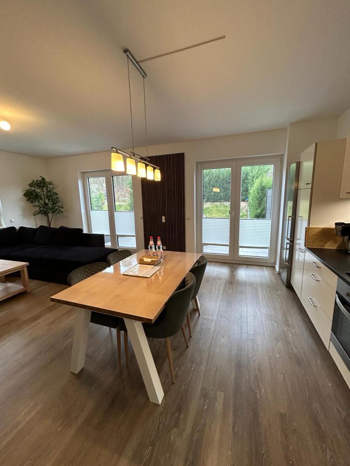 Top-Ferienwohnung Bei Berlin, Bis 3 Gaeste, Terrasse Und Garten 베슈텐지 외부 사진