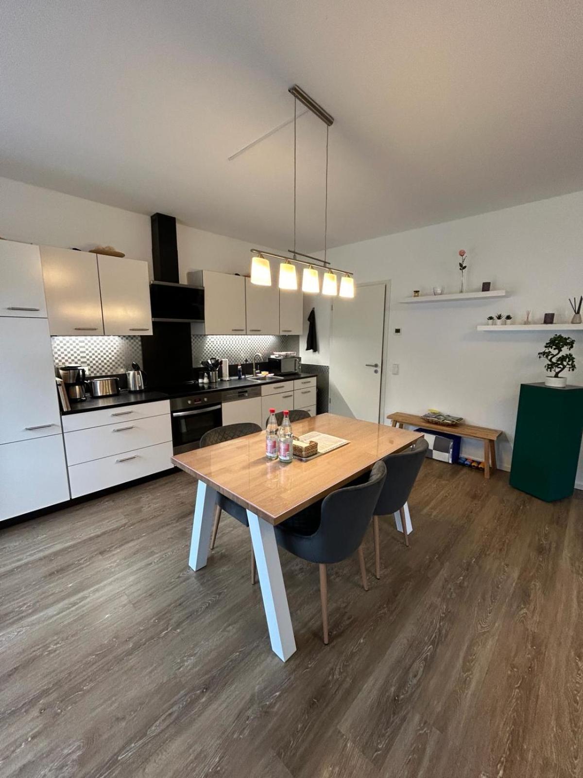 Top-Ferienwohnung Bei Berlin, Bis 3 Gaeste, Terrasse Und Garten 베슈텐지 외부 사진